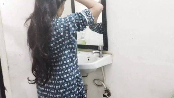 Step Sister Fucked Hard in Bathroom - Rough Desi Sex with Kajolbabs - xxxfiles.com - India on v0d.com