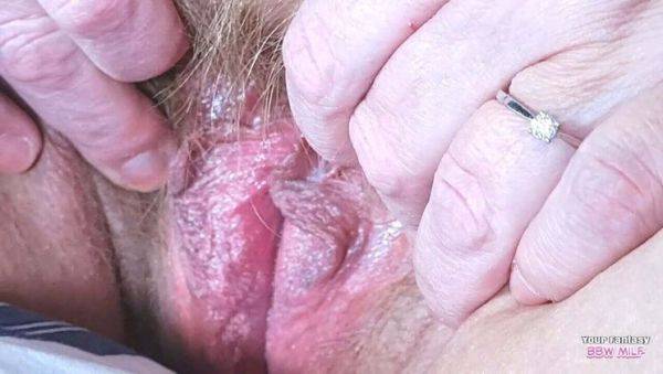 Hot BBW Wife Aunt Jane Plays With Her Hairy Pussy - Homemade MILF Cheating Action - xxxfiles.com - Britain on v0d.com
