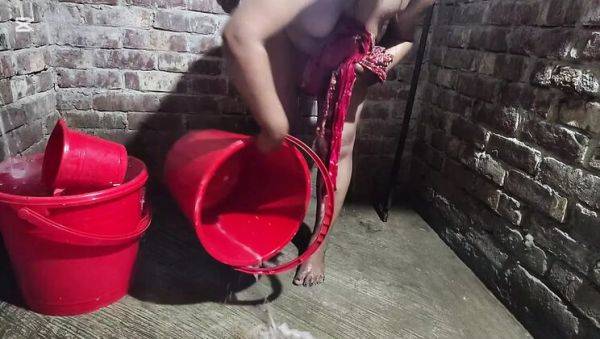 Bangladeshi Wife Fucks Husband - Hot Amateur Couple Sex HD - xxxfiles.com on v0d.com