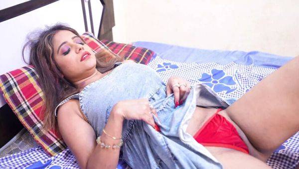 Hot Indian Teacher Gives Kamasutra Lesson - Big Tits & Doggy Style - veryfreeporn.com - India on v0d.com