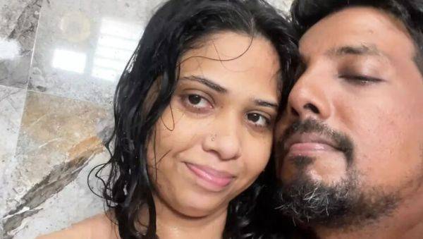 First Time Stepsister Caught Bathing in Mumbai - Apple Porn Fingering & Deep Throat - veryfreeporn.com - India on v0d.com
