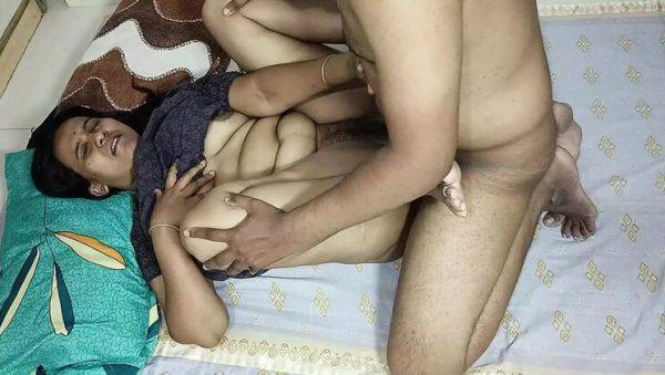 Desi Kavita Bhabhi Cheating on Husband - Hot Marathi Homemade Sex - veryfreeporn.com - India on v0d.com