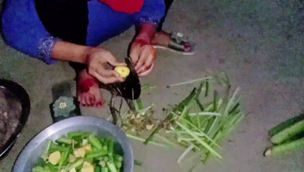 Deshi Bhabhi Tasneem Gets Fucked Hard in Outdoor Doggy Style - HD Desi Sex - veryfreeporn.com - India on v0d.com