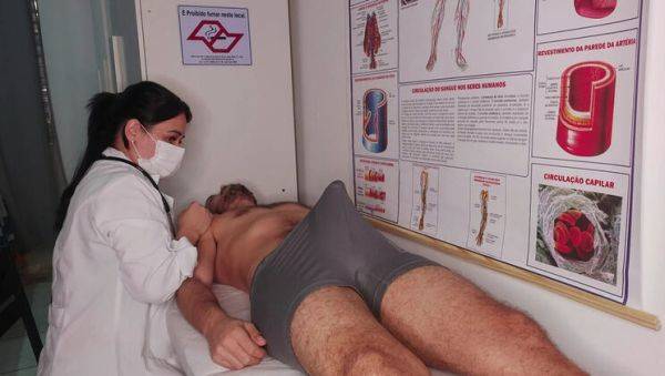 Hot Brazilian Nurse Gives Handjob to Patient's Huge Erection in Hospital - veryfreeporn.com - Brazil on v0d.com
