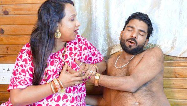 Hot Indian Bhabhi Makes His Cock Hard with Pussy Licking and Blowjob - veryfreeporn.com - India on v0d.com