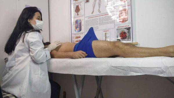 Hot Brazilian nurse gives patient a hard erection with her tight pussy - veryfreeporn.com - Brazil on v0d.com