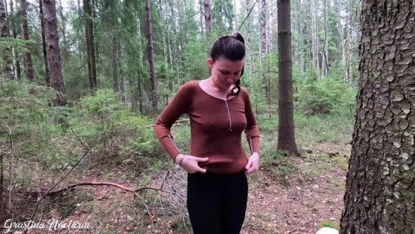 Hot Russian Wife Gives Wild Blowjob in Forest - Homemade POV Sex - porntry.com - Russia on v0d.com