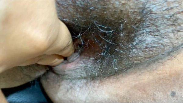 Hot Mallu Wife Fingering Her Wet Pussy in Trial Room - Kerala Desi Aunty Masturbation - porntry.com - India on v0d.com