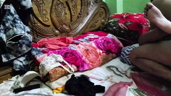 Bangladeshi Housewife Fucks Husband Hard - Doggy Style & Blowjob - Amateur HD Sex - veryfreeporn.com on v0d.com