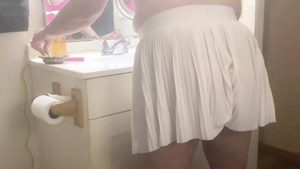 Blonde MILF Sallylittle75 Takes Big Cock Anal in Bathroom - veryfreeporn.com - Usa on v0d.com