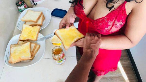 Hot Indian Wife Cheats with Delivery Boy While Husband is Away - Desi Couple Fuck in Hotel Room - xxxfiles.com - India - Sri Lanka on v0d.com