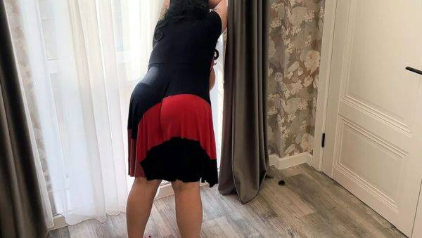 Stepmom bends over showing her huge ass - stepson can't resist and fucks her tight anal - veryfreeporn.com on v0d.com