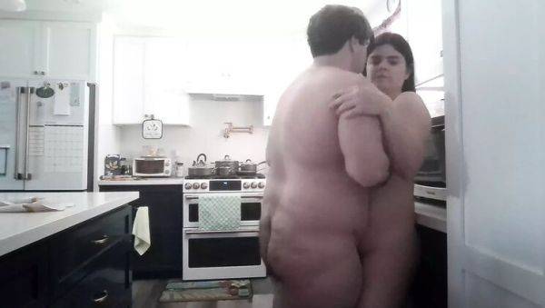 Horny Pregnant Wife Amelia Everheart Gets Surprise Kitchen Creampie from Philip Sevenheart - porntry.com - Usa on v0d.com
