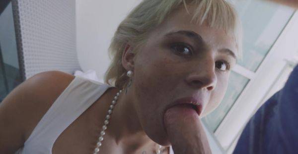 Addictive blonde throats cock in smooth manners ahead of a stunning POV fuck - alphaporno.com on v0d.com