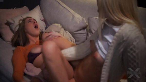 Blonde Lesbian Teens Kenna James & Cadence Lux Scissoring & Face Sitting - Femdom Reality - xxxfiles.com on v0d.com