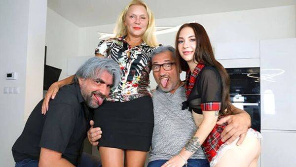 Hot Students Learn to Fuck Hard in Wild Foursome with MILFs - HD Porn - veryfreeporn.com on v0d.com