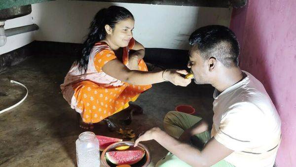 Hot Village Bhabhi Kitchen Sex with Stranger - Desi Homemade XXX - xxxfiles.com - India on v0d.com