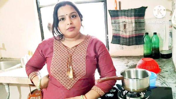 Desi Indian Aunty Fucks Neighbor Boy in Kitchen - Hardcore Homemade Sex - xxxfiles.com - India on v0d.com