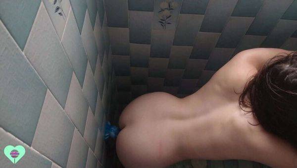 Stepsister caught masturbating with dildo in shower - HottieCamie moans loud - porntry.com on v0d.com
