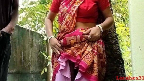 Desi Bhabi Outdoor Sex - Village Wife Hardcore Fuck With Neighbor - veryfreeporn.com - India on v0d.com