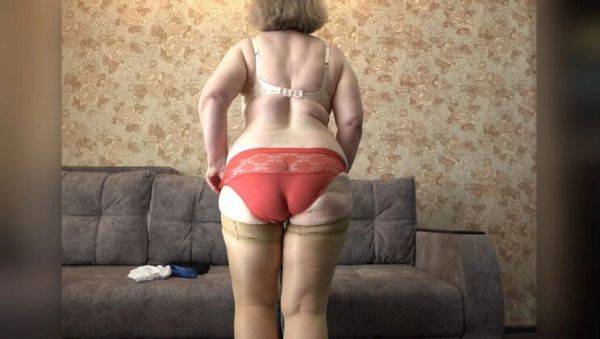 Busty MILF with huge natural tits shakes big ass in sexy lingerie - PAWG amateur homemade - veryfreeporn.com on v0d.com