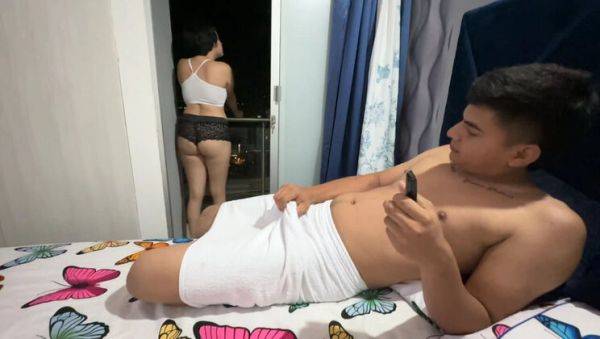 Big Ass Latina Stepsister Sneaks In For Hardcore Balcony Fuck - ManuelaAlvarez - veryfreeporn.com - Venezuela - India on v0d.com