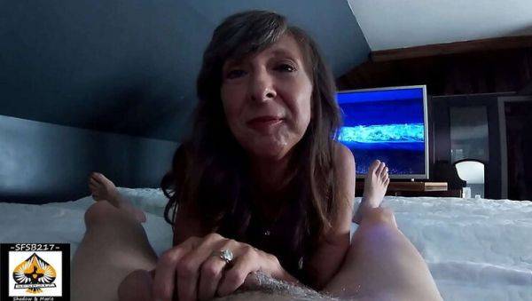 Sexy Milf Marie Sucks Huge Dick and Swallows Cum - Homemade Granny BJ - veryfreeporn.com on v0d.com