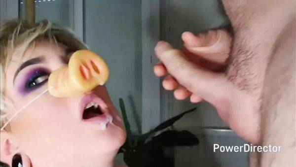 Chubby Blonde MILF Amy Leaf Takes Cum Facial & Swallows Load - veryfreeporn.com - France on v0d.com