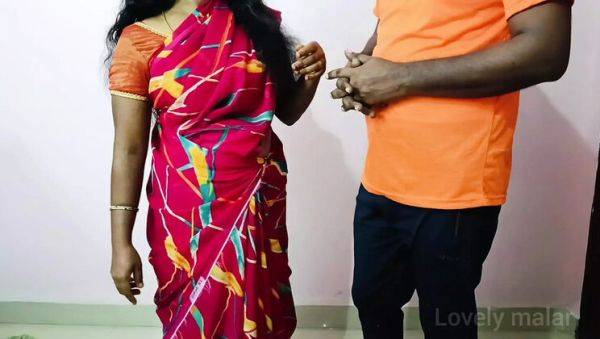 Hot Mallu Aunty Lovely Malar Licking Sweet Pussy - Tamil Desi Housewife Cheating - porntry.com - India on v0d.com