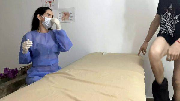 Hot Latina Doctor Gives Amazing Blowjob in Hospital Office - Big Ass & Natural Tits - veryfreeporn.com on v0d.com