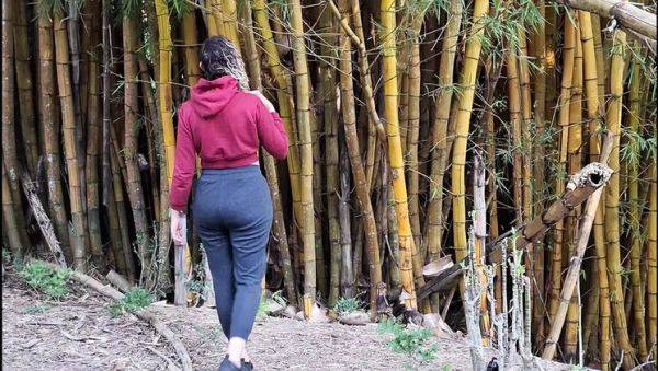 Stranger Fucks Me Hard in the Forest - Outdoor Public Sex - veryfreeporn.com on v0d.com