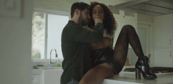 Curly ebony beauty pulls her panties aside for a marvelous fuck - alphaporno.com on v0d.com