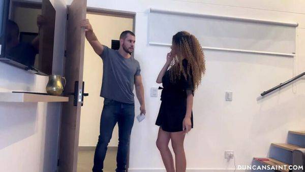 Hot Latina Yenifer Chacon Gets Dick Delivery Service From Duncan Saint - porntry.com - Usa - Venezuela on v0d.com