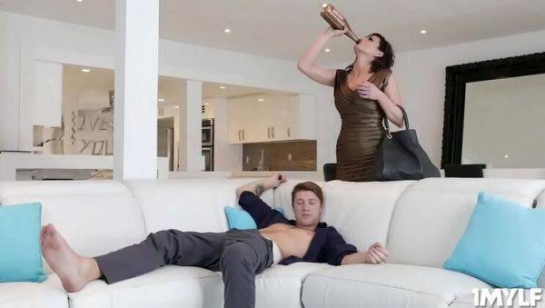 Horny MILF Becky Bandini rides Oliver Fynns big cock hard - veryfreeporn.com on v0d.com