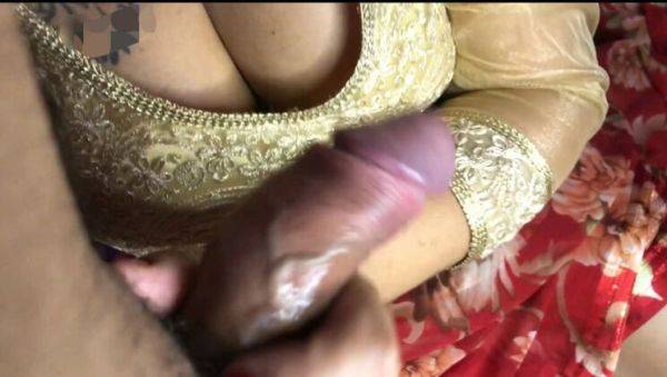 Nepali babe Lustybaby605 in saree takes hard doggy style fuck from Arousednaren77 - veryfreeporn.com - Nepal on v0d.com