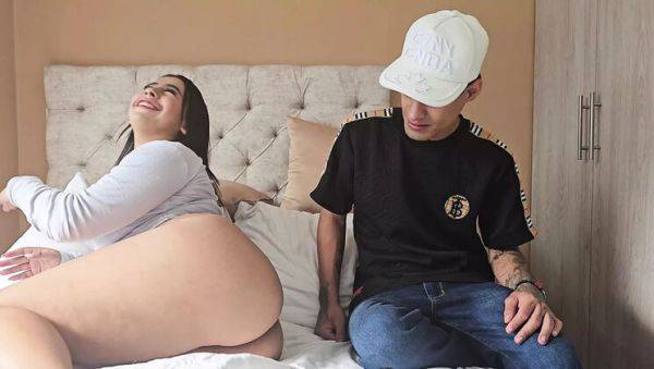 Curvy Latina Stepsister Seduces Stepbrother - Hot Taboo Family Sex in Parents' Bed! - veryfreeporn.com - Colombia on v0d.com