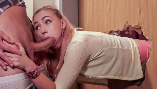 Blonde Teen Jenny Wild Stuck in Door - Deep Throat & Gagging BJ - porntry.com on v0d.com