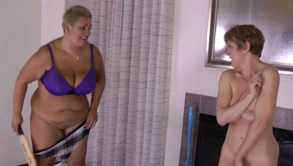 Hot Lesbian Striptease Game with Dee Williams and Chels - Big Tits, Grinding & Dirty Fun - porntry.com on v0d.com