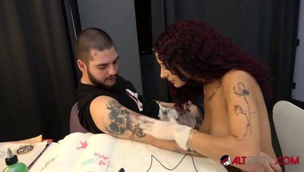 Hot tattooed babe Mara Martinez gives deepthroat blowjob and gets fucked doggystyle - porntry.com - Germany on v0d.com