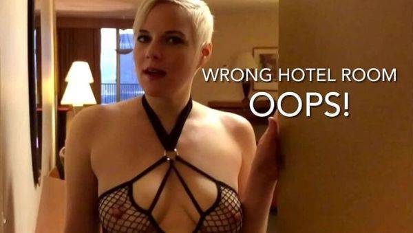 Wrong Room Fuck! Naughty Stranger Gives Blowjob & Ride - xxxfiles.com on v0d.com