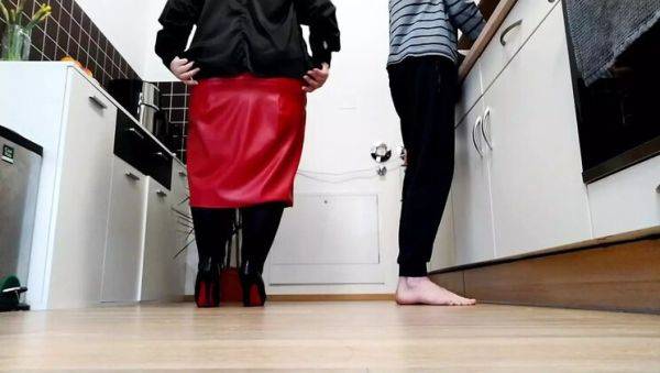 Lusty MILF Step Mom Gets Creampie From Son In Law In Doggystyle - Big Ass & Nylon Pantyhose - veryfreeporn.com - Ukraine on v0d.com