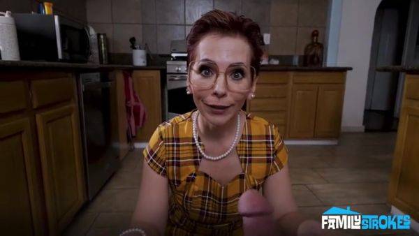 Lynne - Cumshots Are The Best Medicine - videomanysex.com on v0d.com