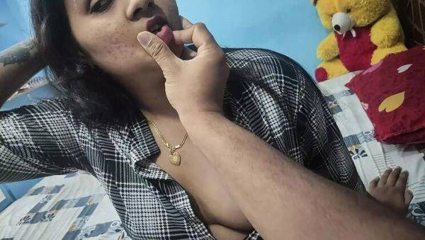 Hot Malayali Couple Vaishnavy & Sharun Raj Wild Bedroom Sex - Dirty Talk & Hard Fuck - veryfreeporn.com - India on v0d.com
