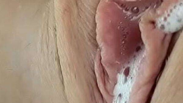 Extreme Close Up Pussy Licking - Sweetie Sunshine Cums Hard From Tongue Action - xxxfiles.com on v0d.com