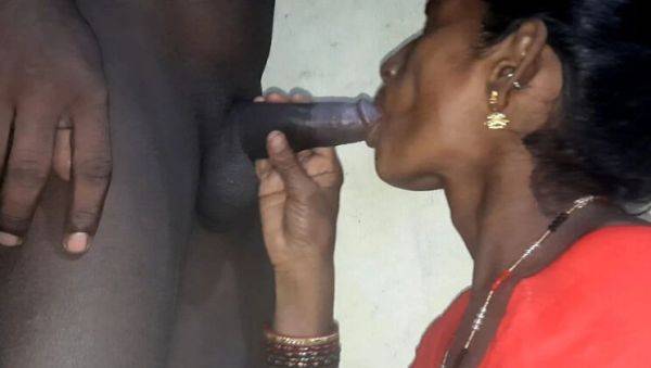 Desi Bhabhi Samresha Naidu Homemade Sex - Blowjob & Doggy Style with Chubby Indian Aunty - xxxfiles.com - India on v0d.com