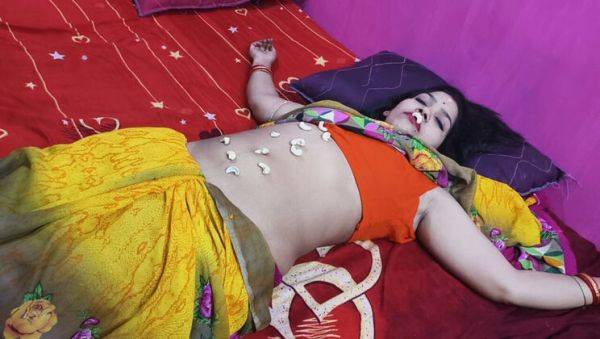 Bengali Couple Hot Sex - Sona Bhabhi Big Boobs & Kissing Scene - Desi Aunty Fuck - porntry.com - India on v0d.com