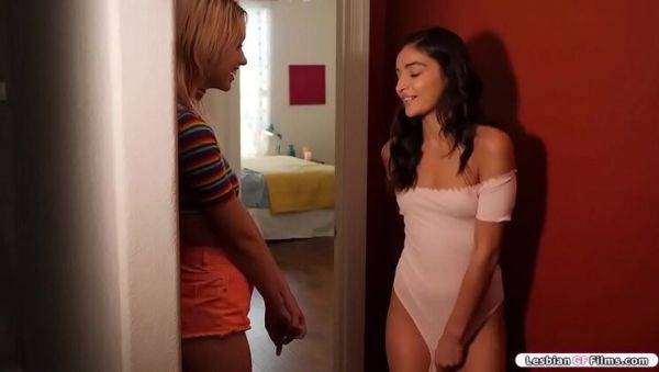 Blonde Emily Willis makes teen squirt with toy in hot lesbian action - xxxfiles.com on v0d.com