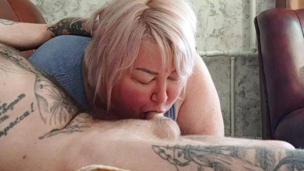 Hot Russian MILF Neighbor Sucks Hard Cock & Swallows Cum - Zona901 - veryfreeporn.com - Russia on v0d.com