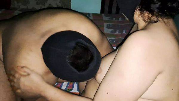 Hot Indian Homemade Sex - Husband & Wife Morning Love with Deep Throat & Cumshot - veryfreeporn.com - India on v0d.com