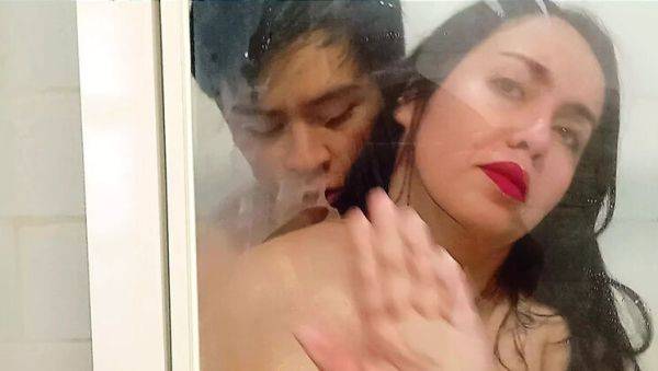 BBW Stepmom Kelly Shocked by Step Son in Shower - Hot Taboo Fuck - xxxfiles.com - Usa on v0d.com